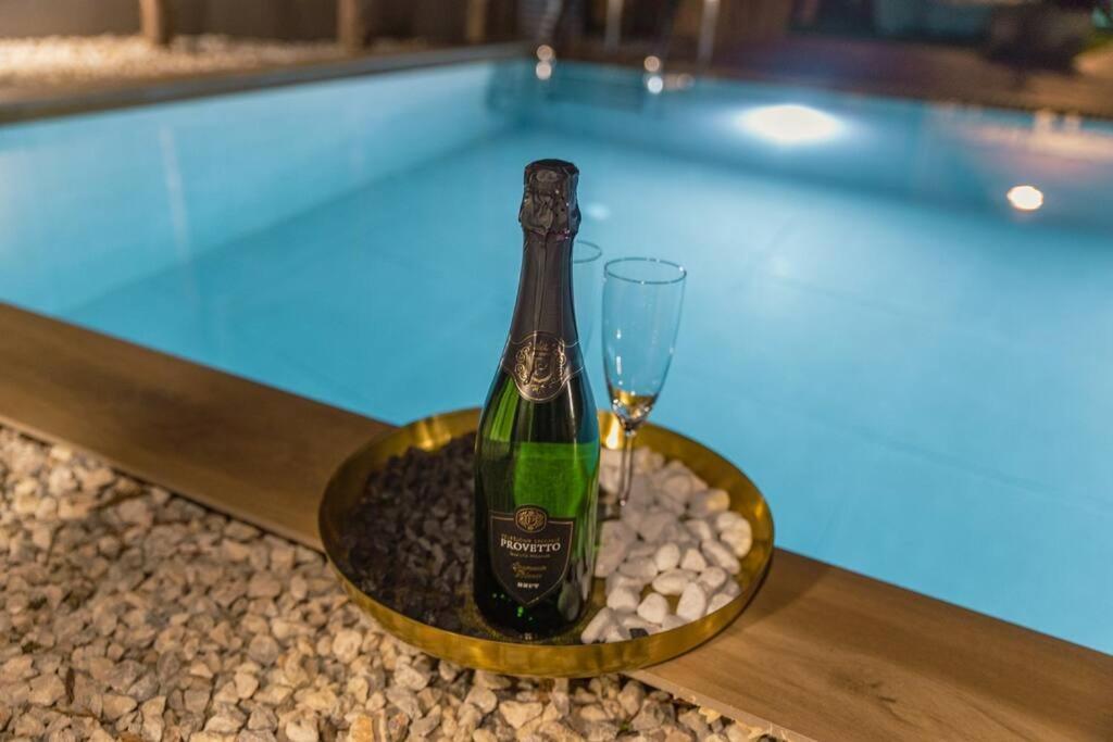 G&M Luxury Residence With Pool Khania Eksteriør bilde